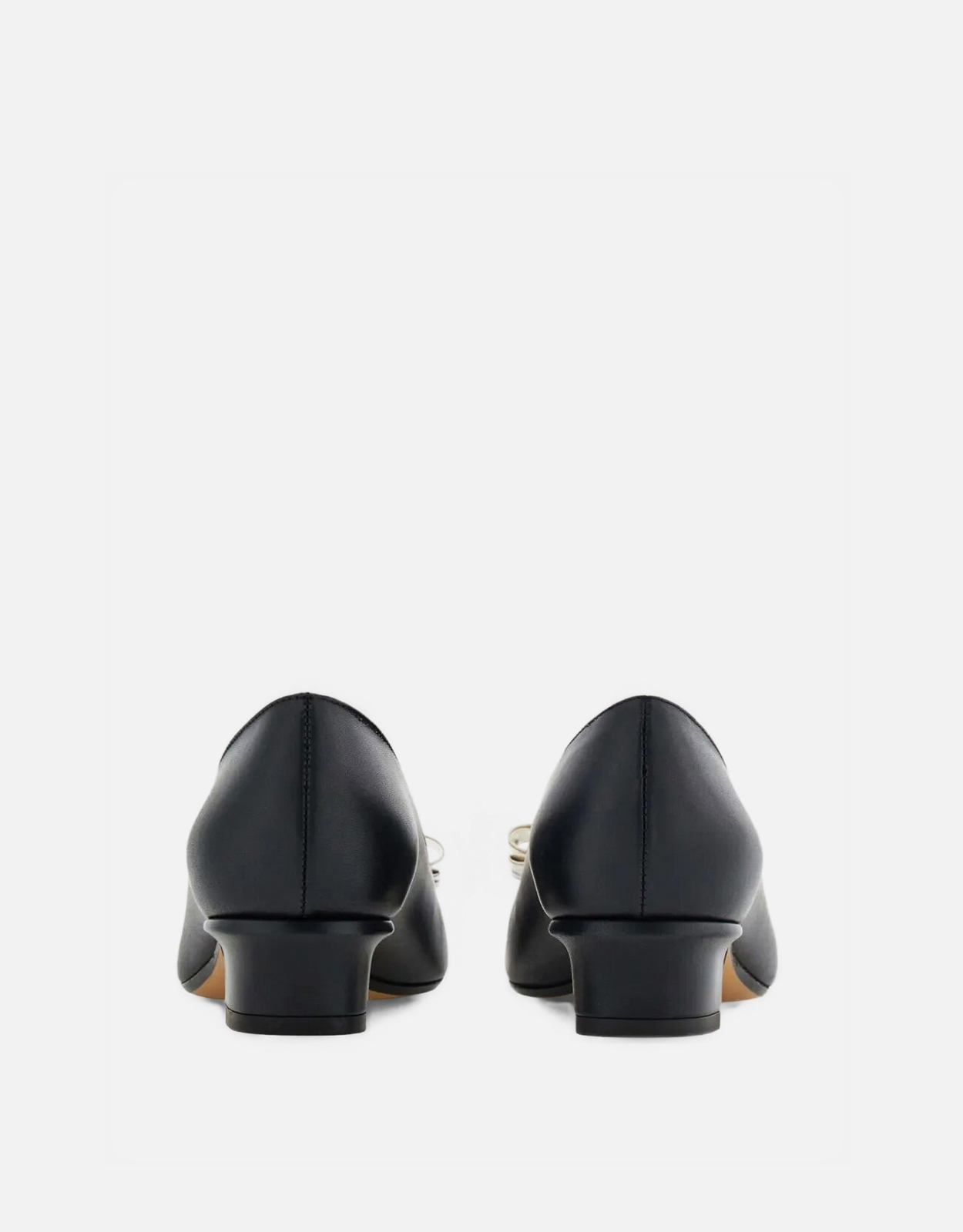 Salvatore Ferragamo VARA 17 ブラック Salvatore Ferragamo Smooth Leather Vara 2.0 Décolleté (All New In