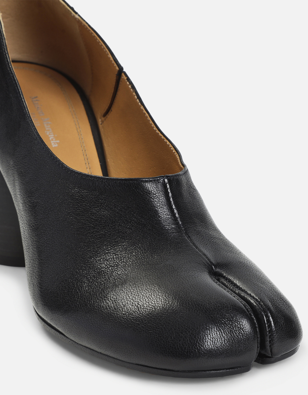 Maison Margiela ブラックパンプス 中ヒール Maison Margiela(メゾンマルジェラ) 足袋レザーパンプス ブラック