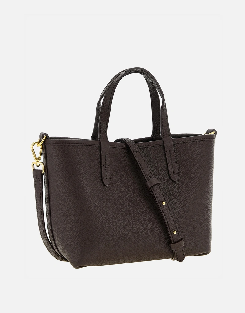 BURBERRY 黒と黄色のトートバッグ Is Burberry Having A Comeback? | myGemma