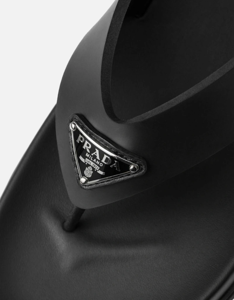 Prada ラバーサンダル (すべての新品) IFCHIC.COM