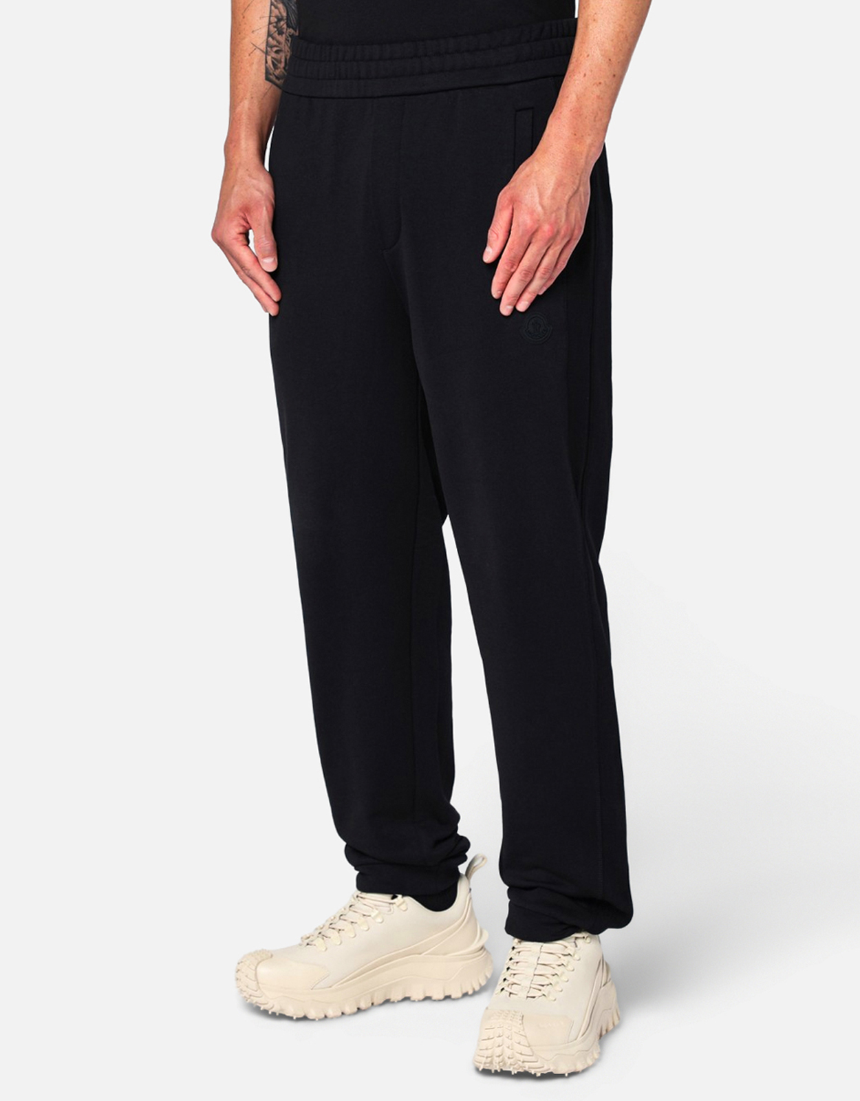 Moncler メンズブラックコットンジョギングパンツ (すべての新品  