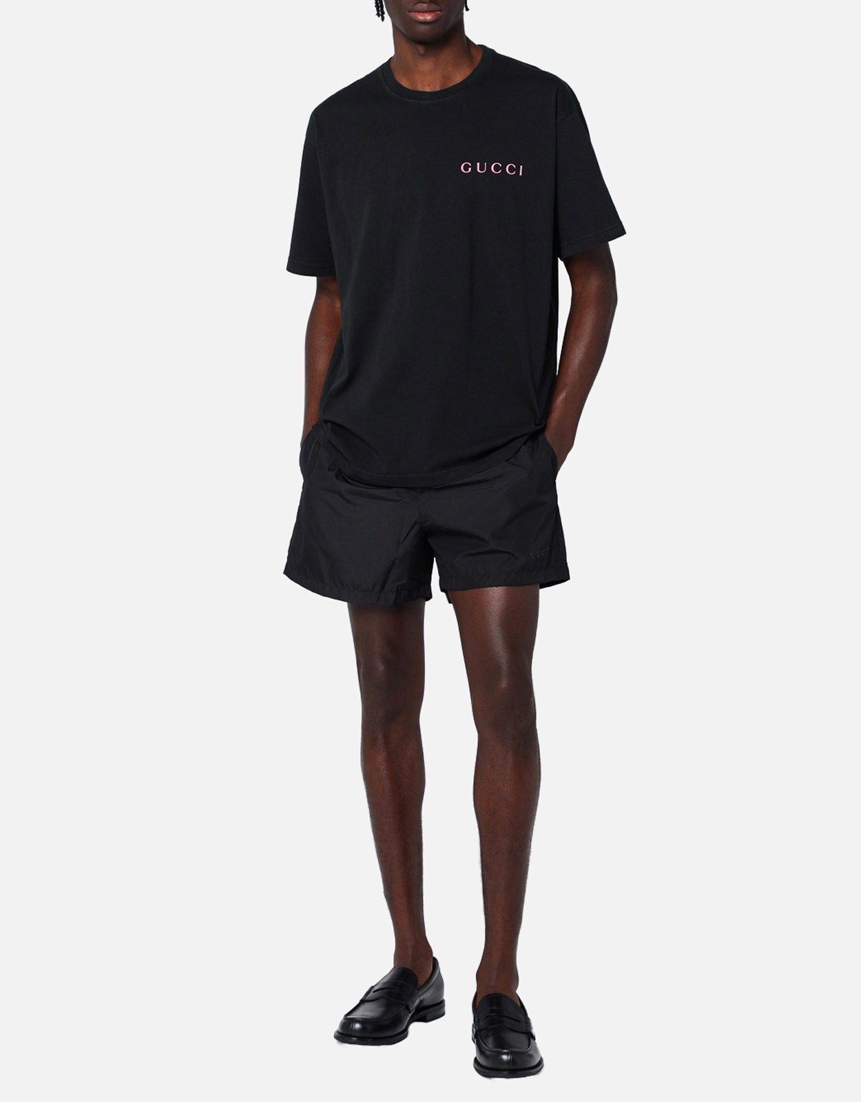 Gucci メンズブラックポリエステルスイムスーツロゴ付き (アパレル