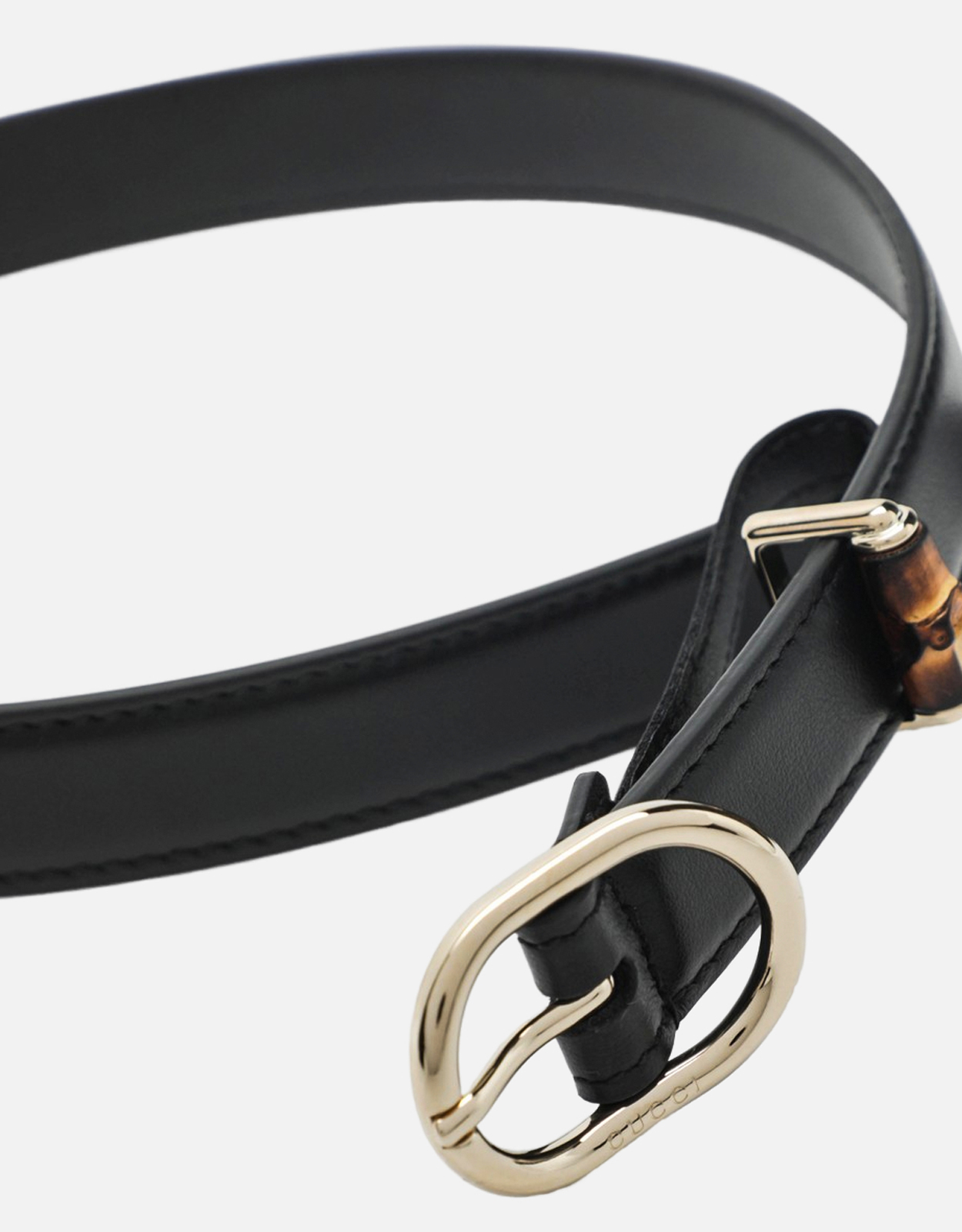Gucci 細身ブラックレザーベルト オーバルバックル付き (ベルト