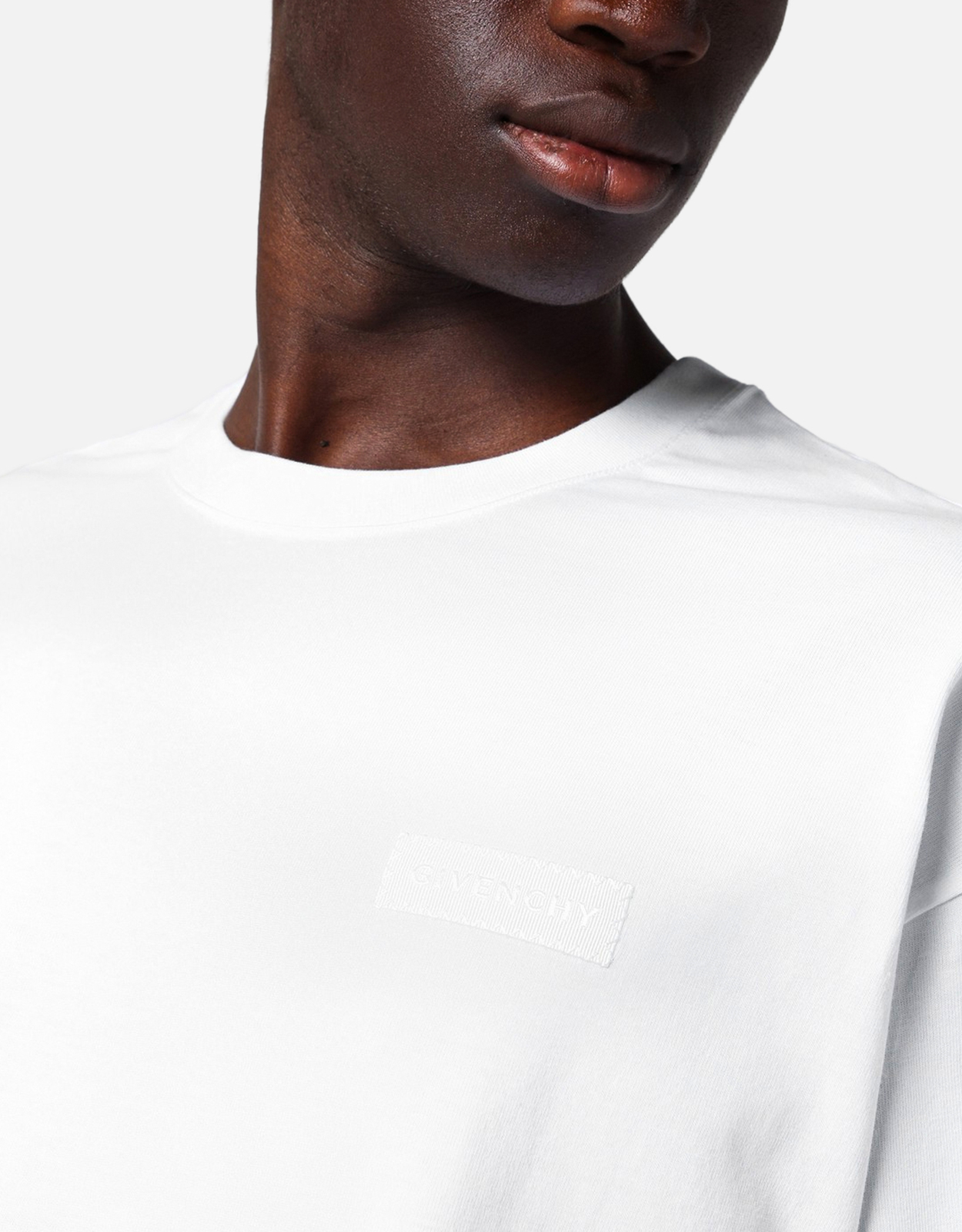 Givenchy Men's Cotton T-Shirt With Logo Patch (Shirts) IFCHIC.COM