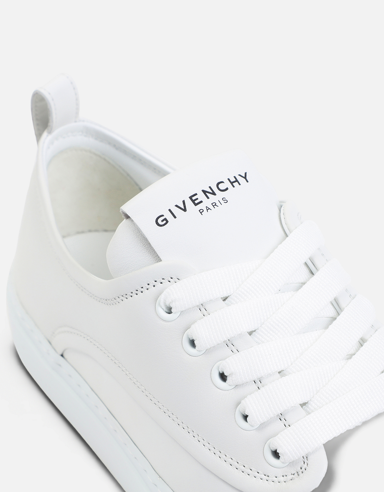 Givenchy メンズNew Cityカーフレザースニーカー (すべての新品