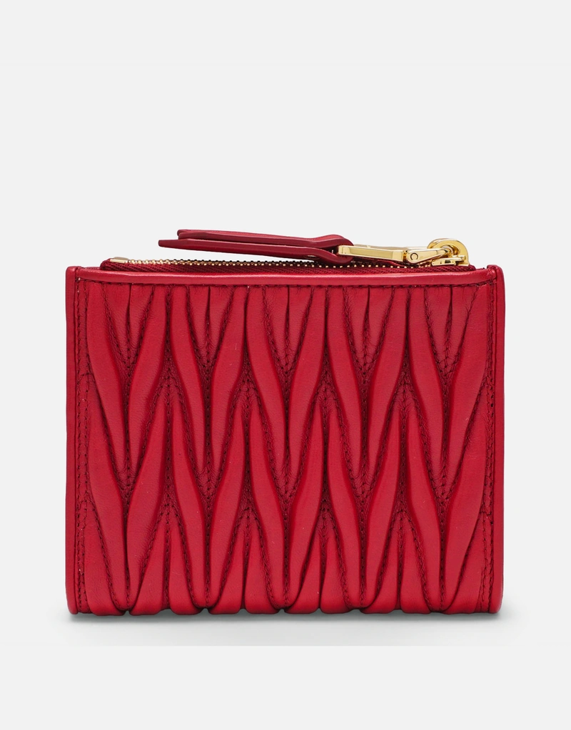 Miu Miu スモールレッドキルティングナッパレザー財布 (財布とカード