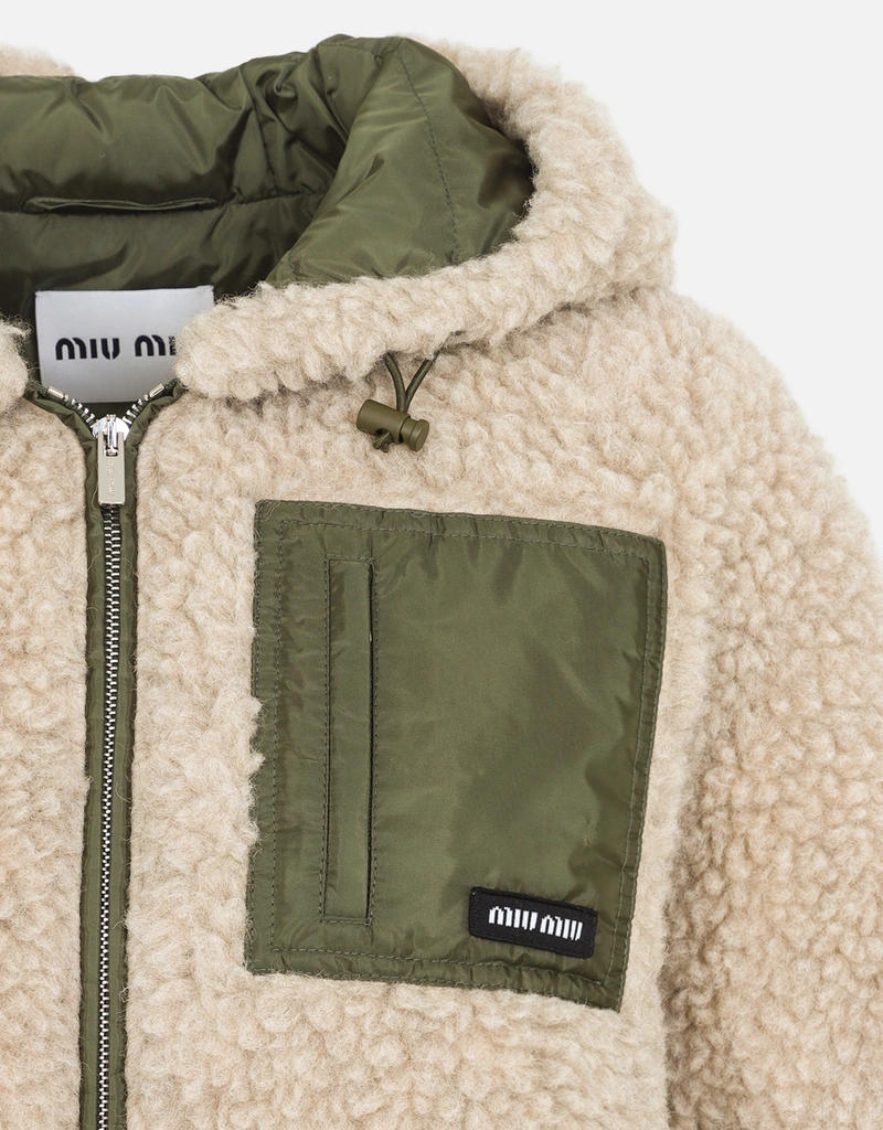 最終値下げ　MIU MIU オリーブグリーン ダウンジャケット Miu Miu ミディアムウェイトテディダウンジャケット (すべての新品