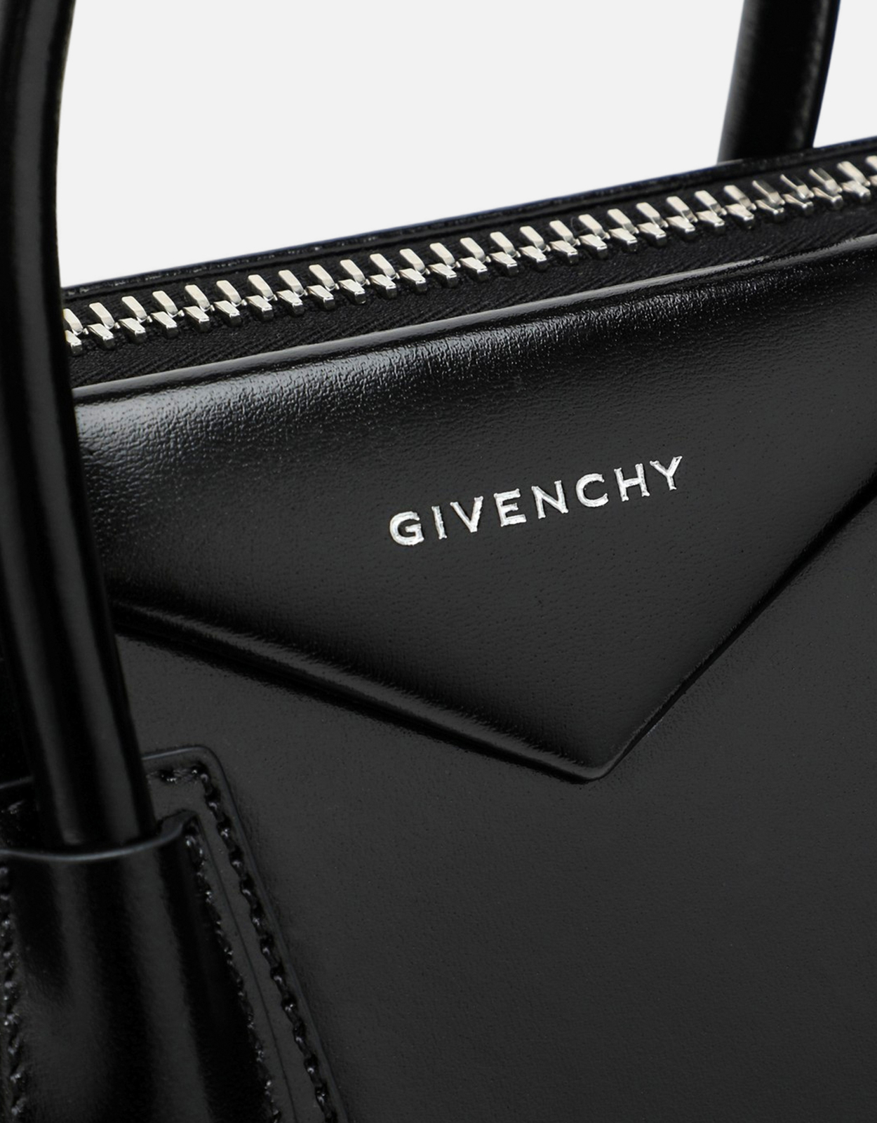 GIVENCHY カーフレザー　ハンドバッグ　ボックス　スクエア　ブラック Givenchy アンティゴナ小型ボックスカーフスキンレザーハンドバッグ