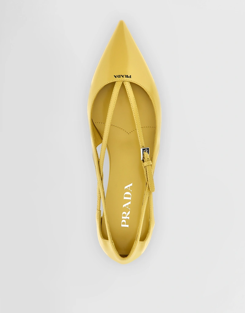 Prada Logo Cow Leather Pointed-Toe Flats (Flat Shoes) IFCHIC.COM