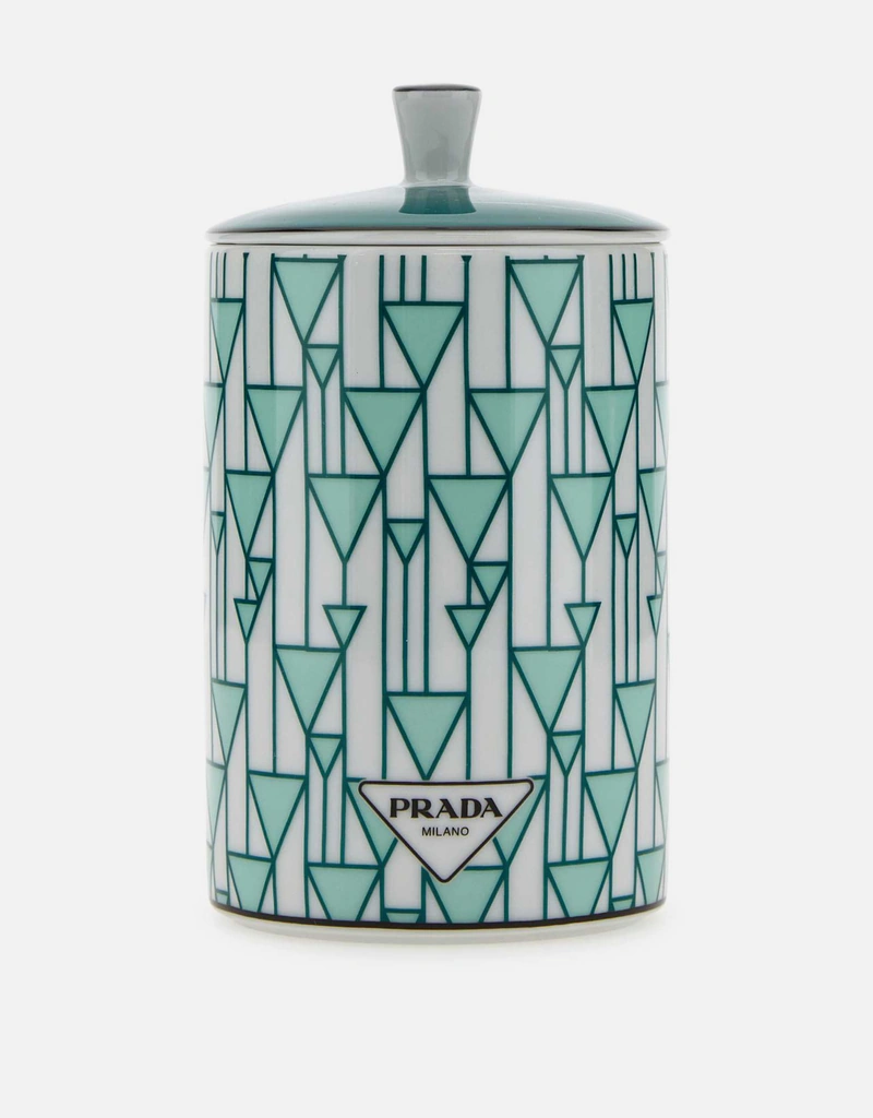 PRADA キャンドル プラダ ビューティ」のキャンドルが発売 バニラ、イラン、シダー