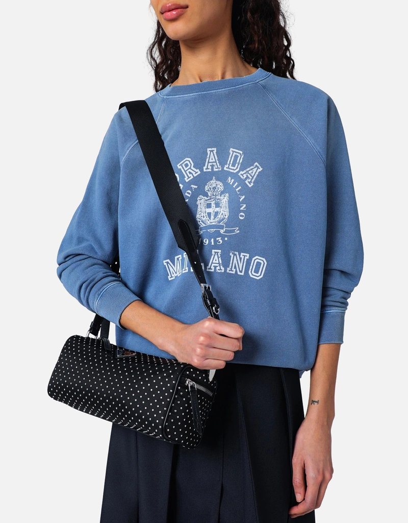 Prada ブラック再生ナイロンスタッズ付きショルダーバッグ (すべての