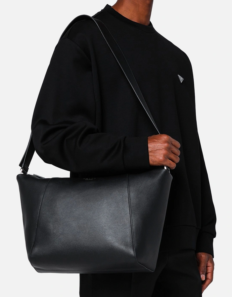 Prada メンズ ブラックレザーショルダーバッグ (バッグ) IFCHIC.COM