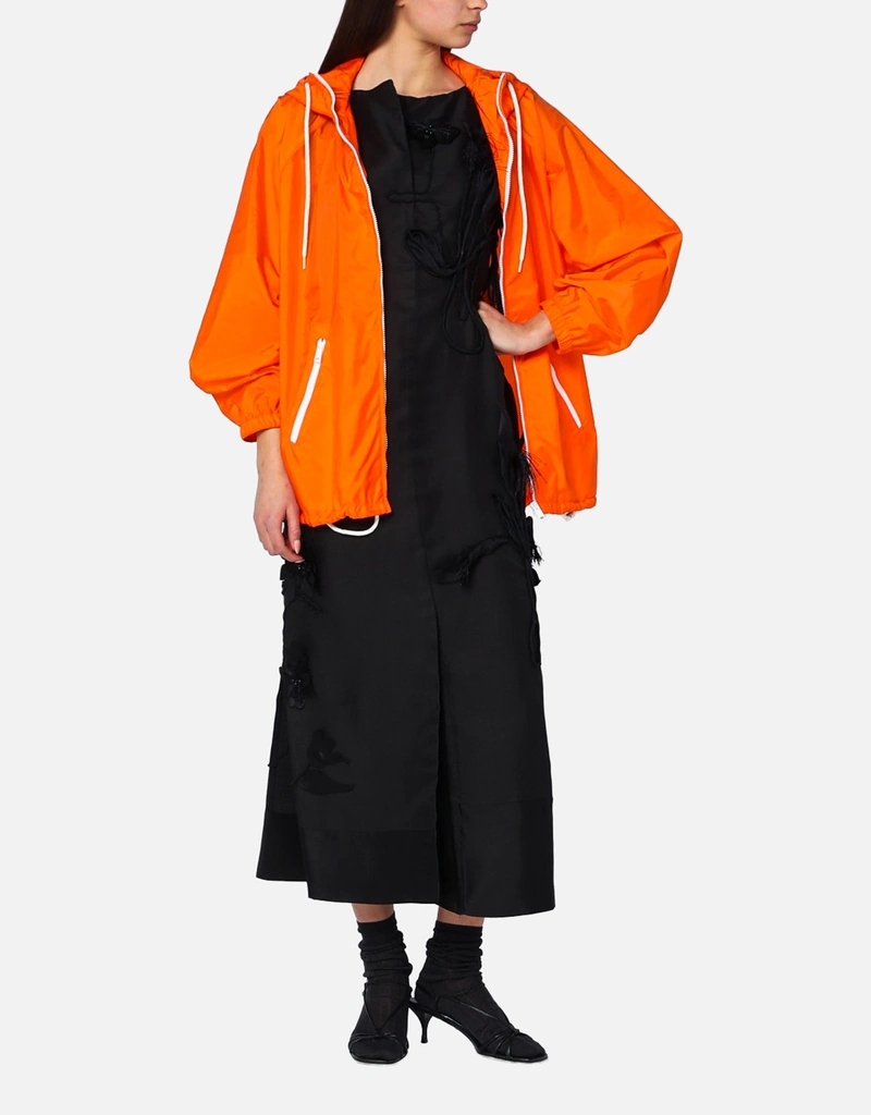 Prada オレンジ軽量リナイロンレインコート (すべての新品) IFCHIC.COM