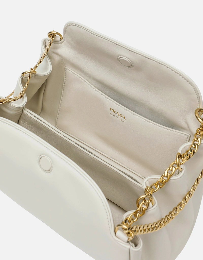 Prada スモールナッパレザーショルダーバッグ (すべての新品) IFCHIC.COM