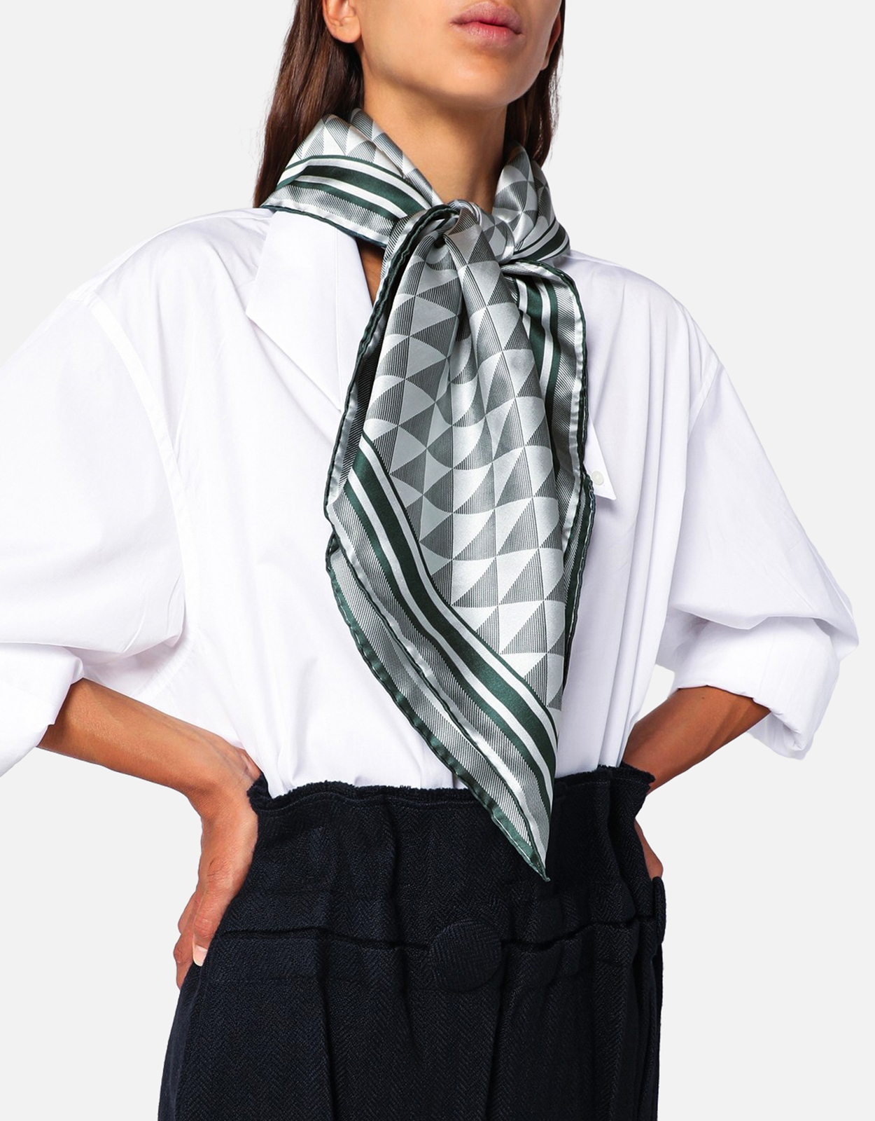 Prada プリントシルクスカーフ90x90 (スカーフ) IFCHIC.COM