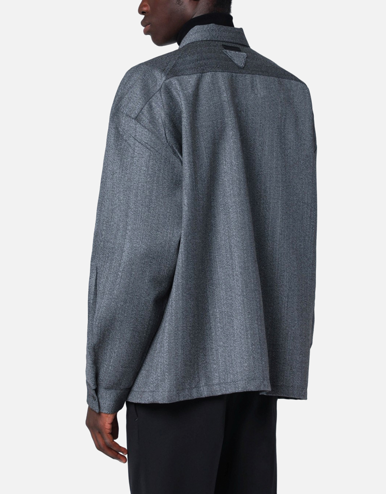 Prada メンズウールジッパーストレートフィットシャツ (アパレル