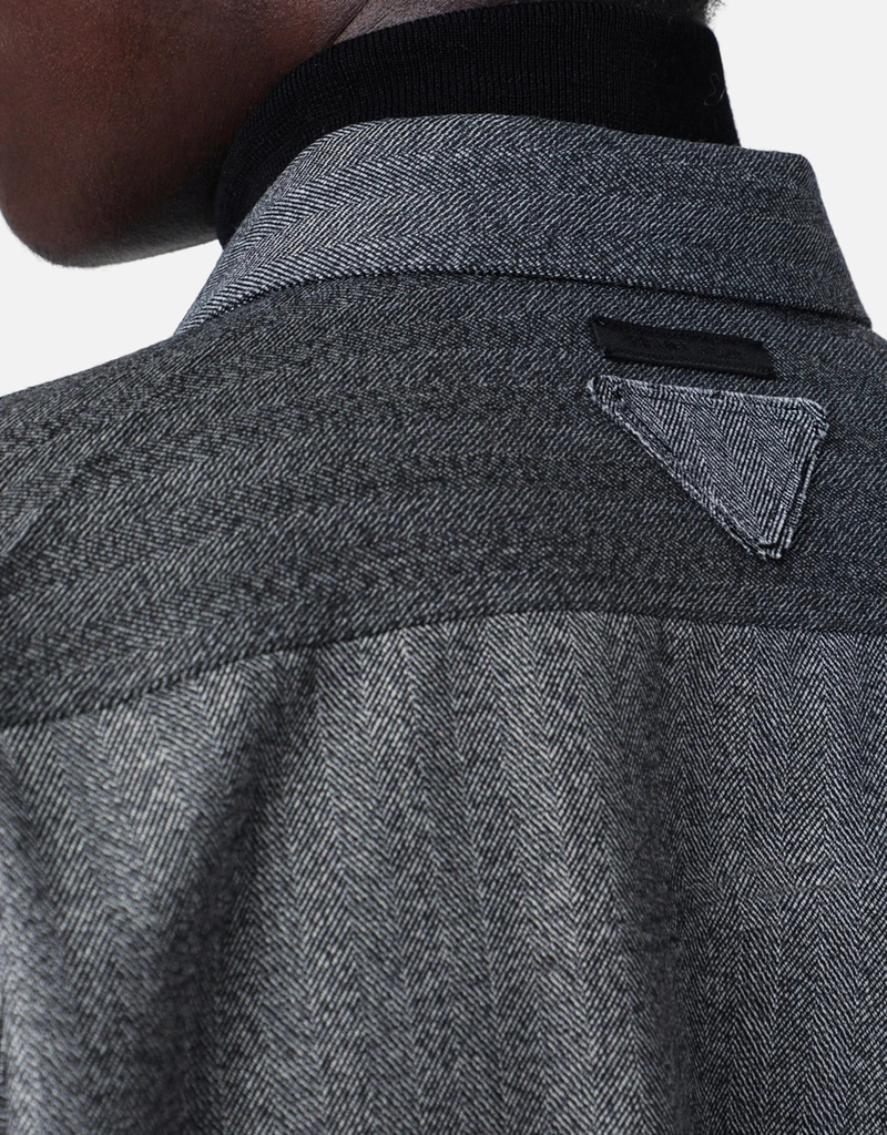 Prada メンズウールジッパーストレートフィットシャツ (アパレル