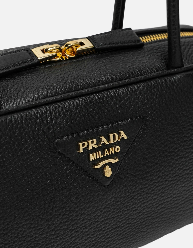 Prada ミディアムブラックレザーボーリングバッグ (すべての新品