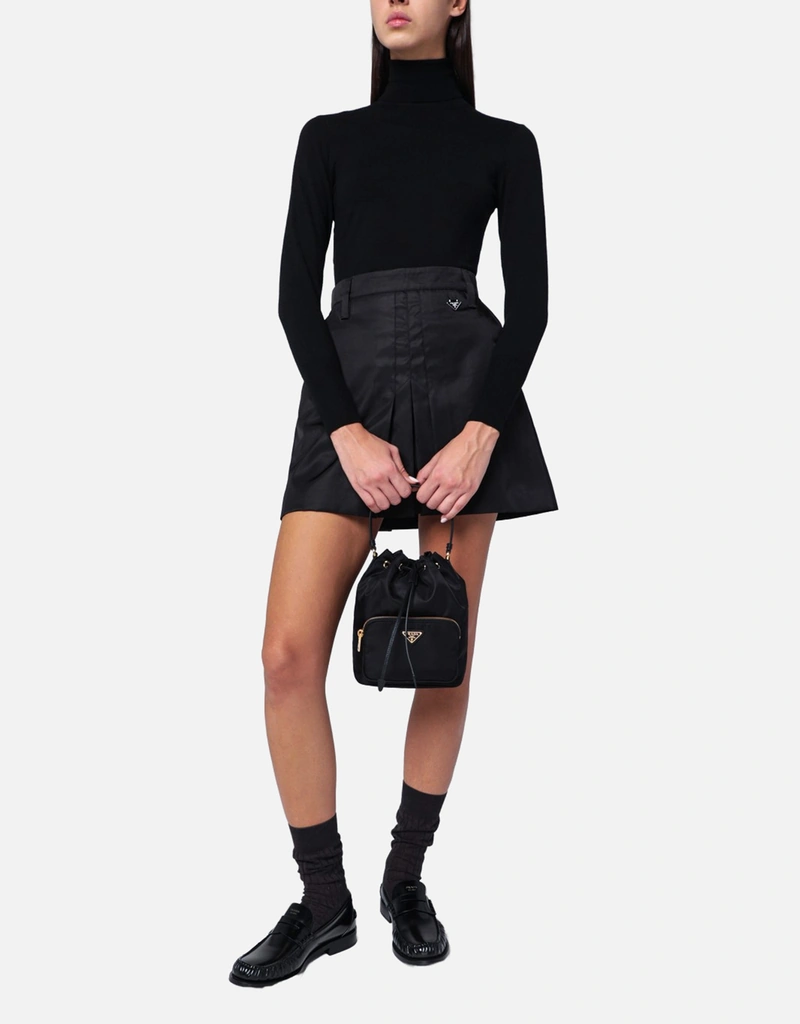 PRADA Re-Nylon バケットバッグ ブラック Prada Duet Re-Nylon バケットバッグ (すべての新品) IFCHIC.COM