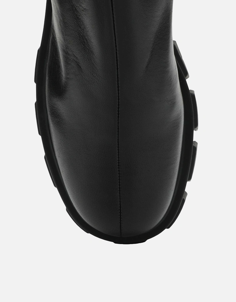 Prada モノリス ストレッチ ナッパ レザー アンクルブーツ (すべての