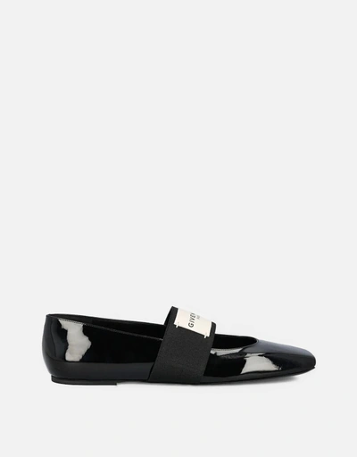 ✳︎新品✳︎GIVENCHY✳︎レザーバレエシューズ ジバンシィのラベル付き“スクエアトゥ”バレエシューズ、パテントレザー