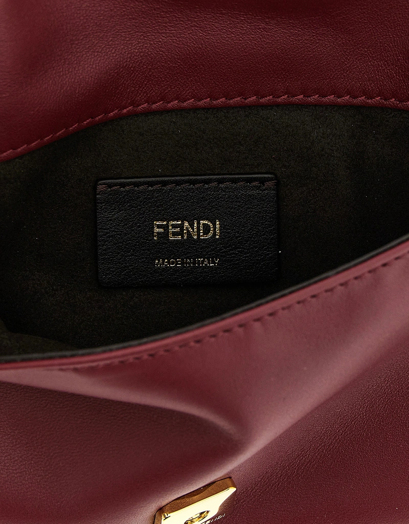 FENDI ナッパレザー ワンショルダーバッグ アクセサリーポーチ ロゴ
