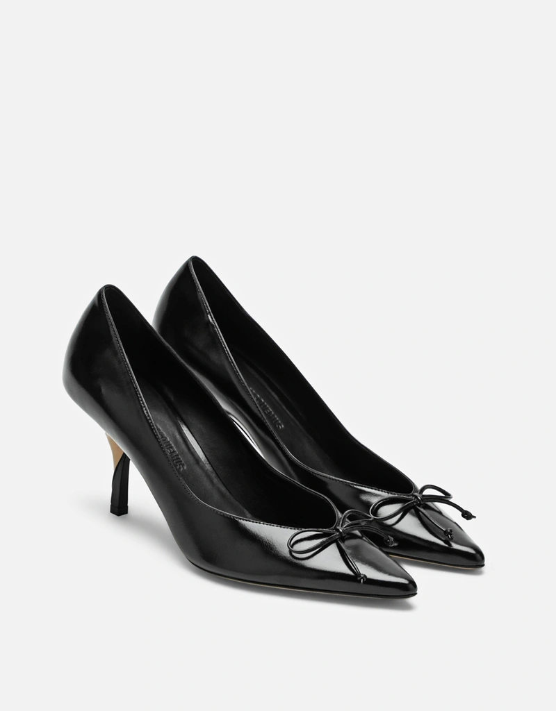 Jacquemus ブラックレザーツイストヒールパンプス (すべての新品