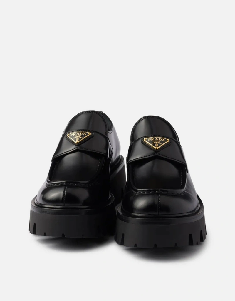 Prada ブラッシュドカーフレザーローファー (すべての新品) IFCHIC.COM