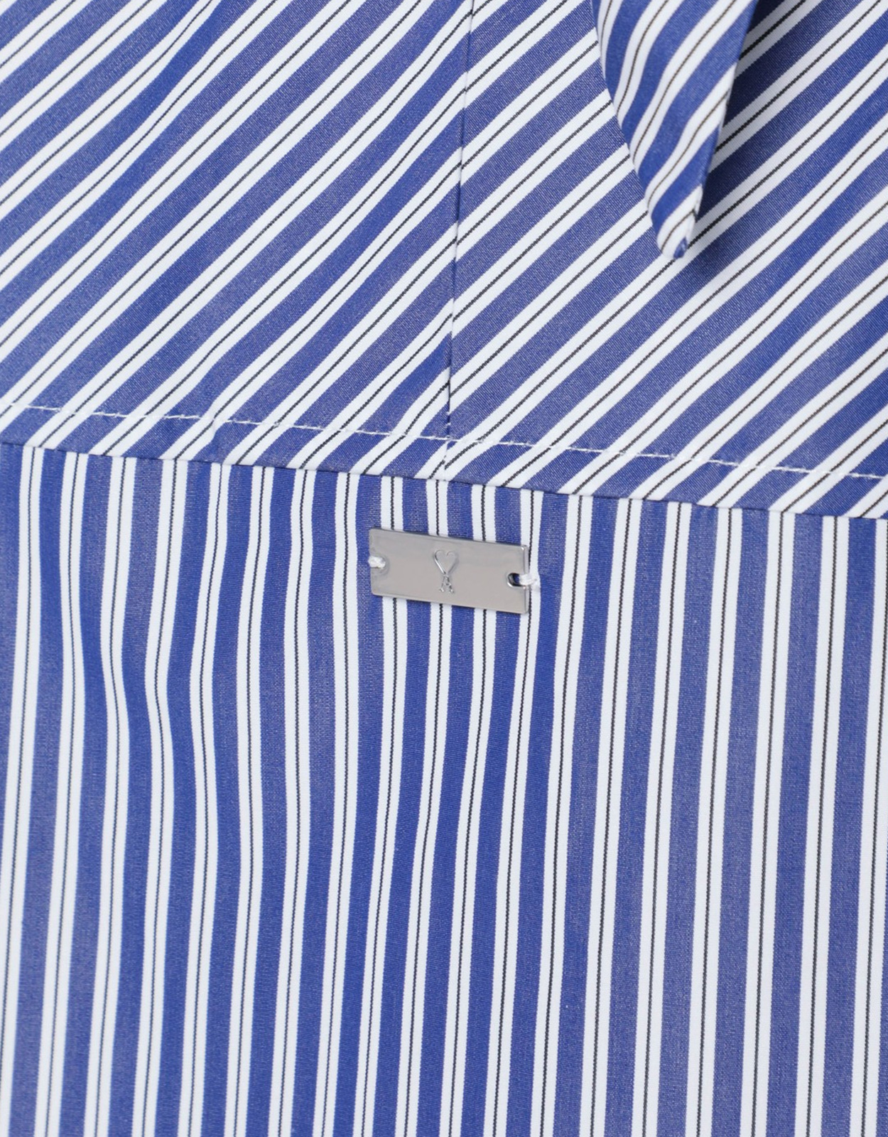 AMI Paris スカーフ付きブルーストライプコットンシャツ (トップス