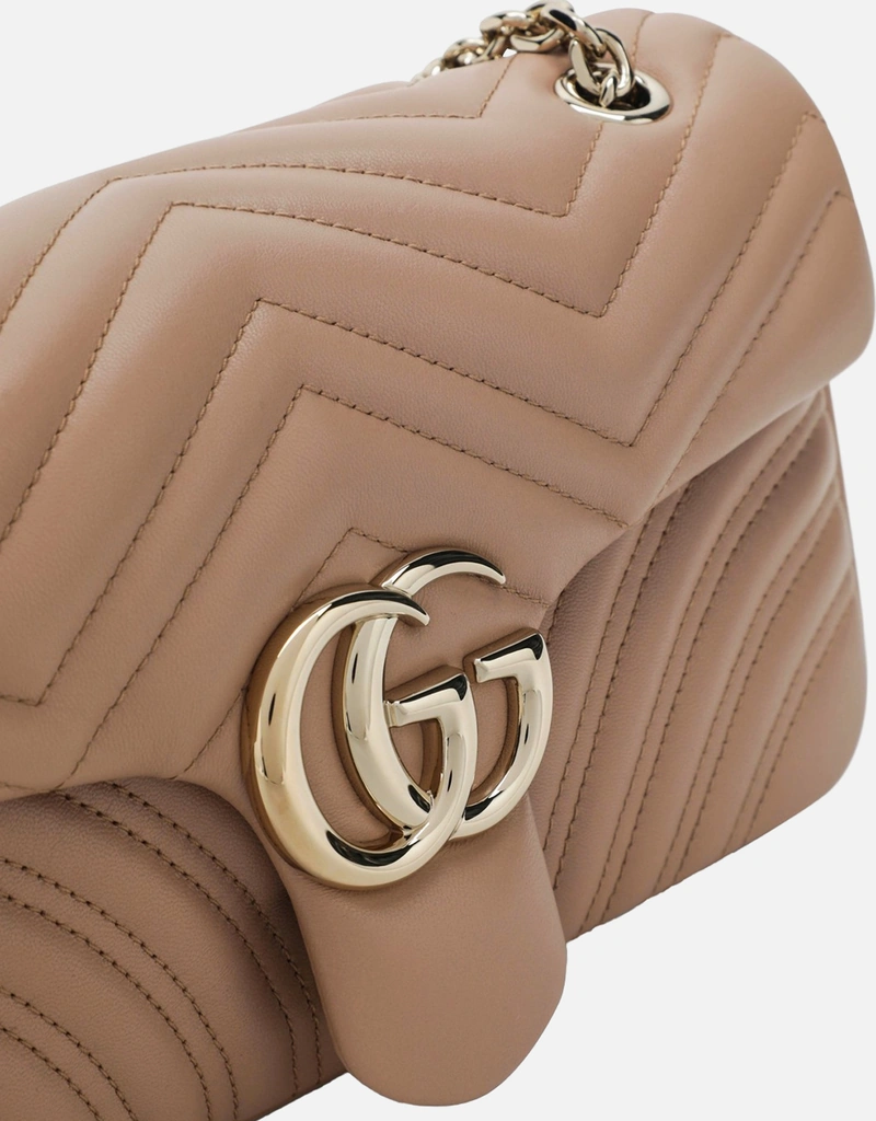 Gucci GGマーモントミディアムナッパレザーショルダーバッグ (すべての Gucci GGマーモントミディアムナッパレザーショルダーバッグ (すべての