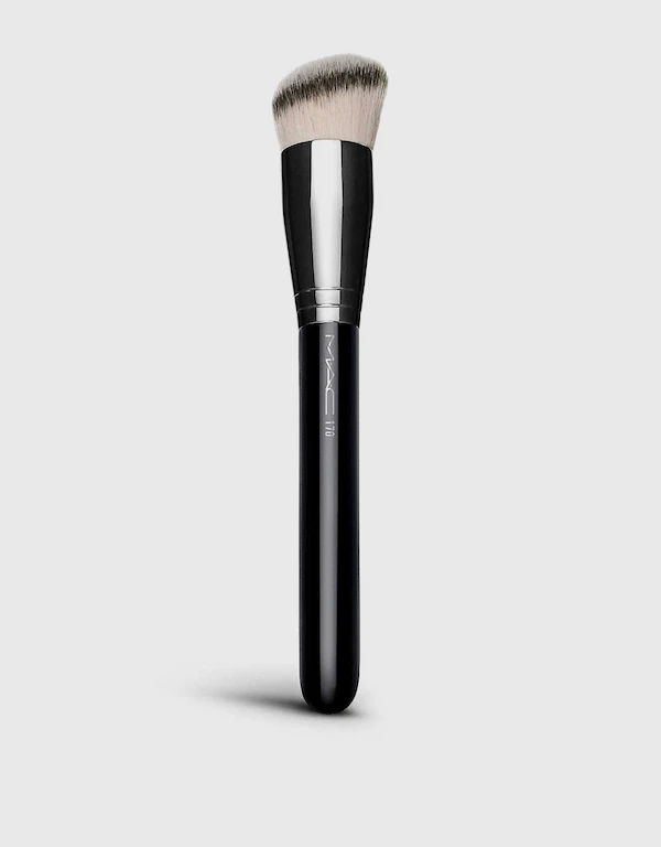 MAC Cosmetics 170 Rounded Slant Brush