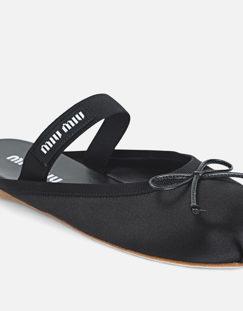 Miu Miu ロゴディテール付きサテン製ミュール (すべての新品,シューズ