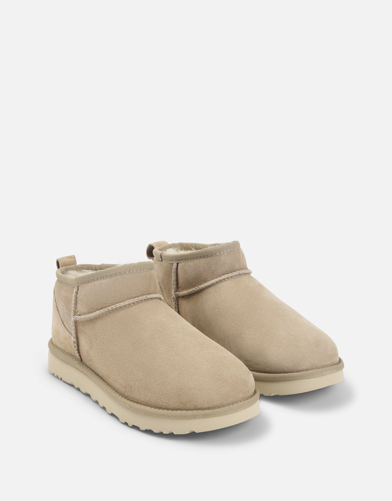 Ugg クラシックウルトラミニブーツ (すべての新品,シューズ) IFCHIC.COM