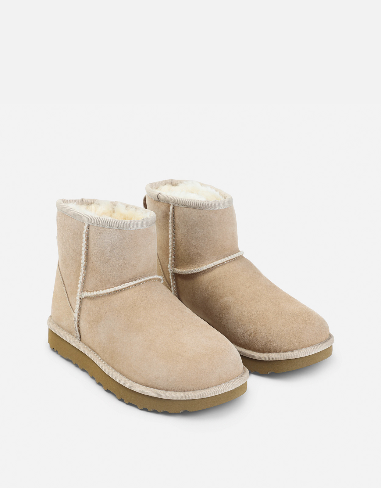 Ugg クラシックミニIIシープスキンブーツ (すべての新品,シューズ