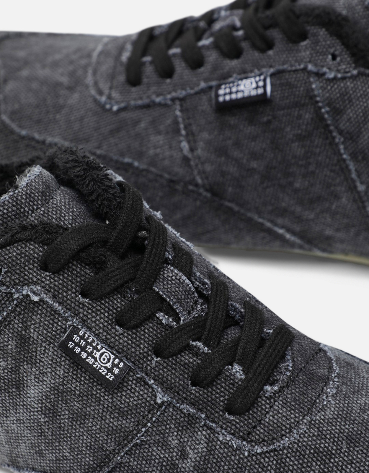 MM6 Maison Margiela メンズ 解剖学的キャンバススニーカー () IFCHIC.COM
