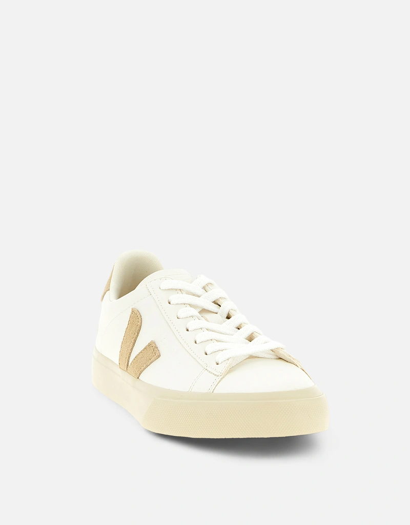 Veja ユニセックス Campo レザー ホワイトアーモンド スニーカー