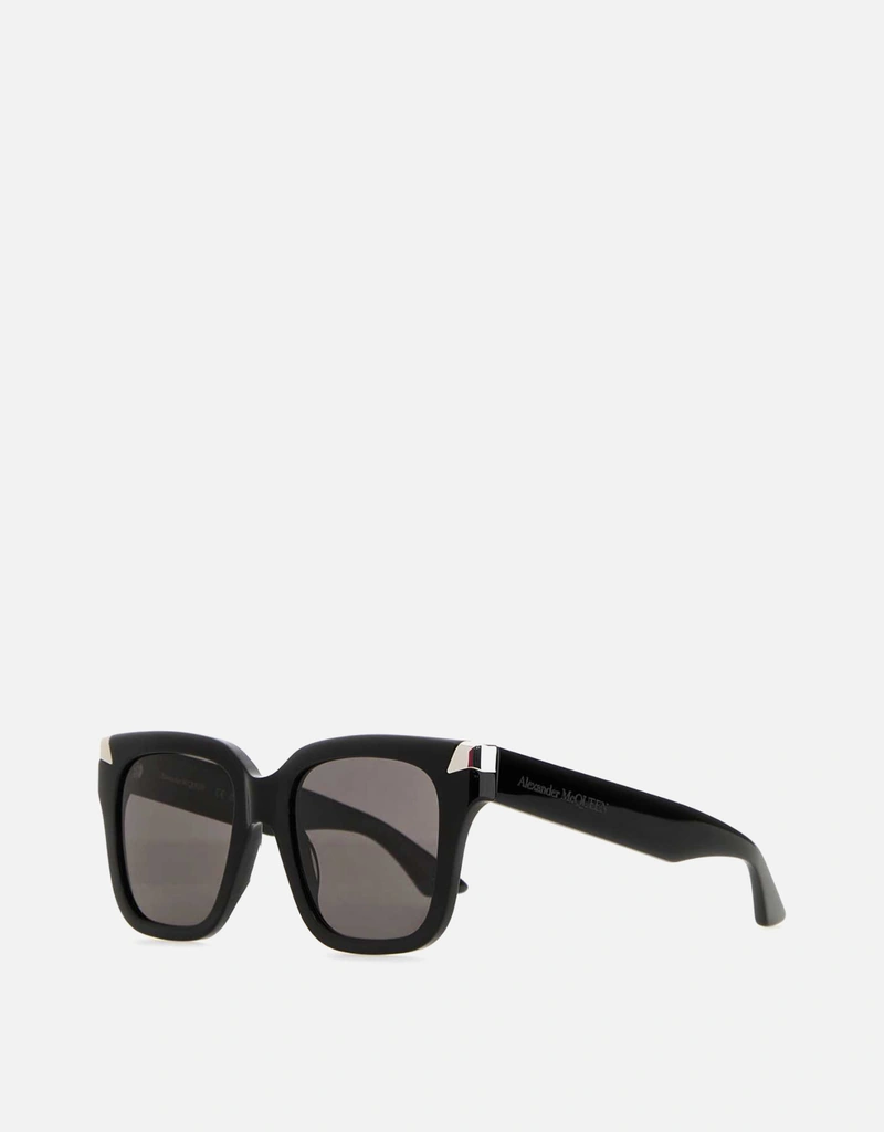 新品 ALEXANDER MCQUEEN サングラス ブラック アジアンフィット Alexander McQueen】2022年秋冬プレコレクションより新作アイウェアが
