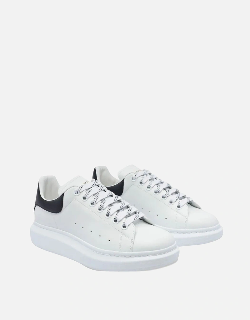 Alexander McQueen メンズホワイト/ブラックオーバーサイズスニーカー