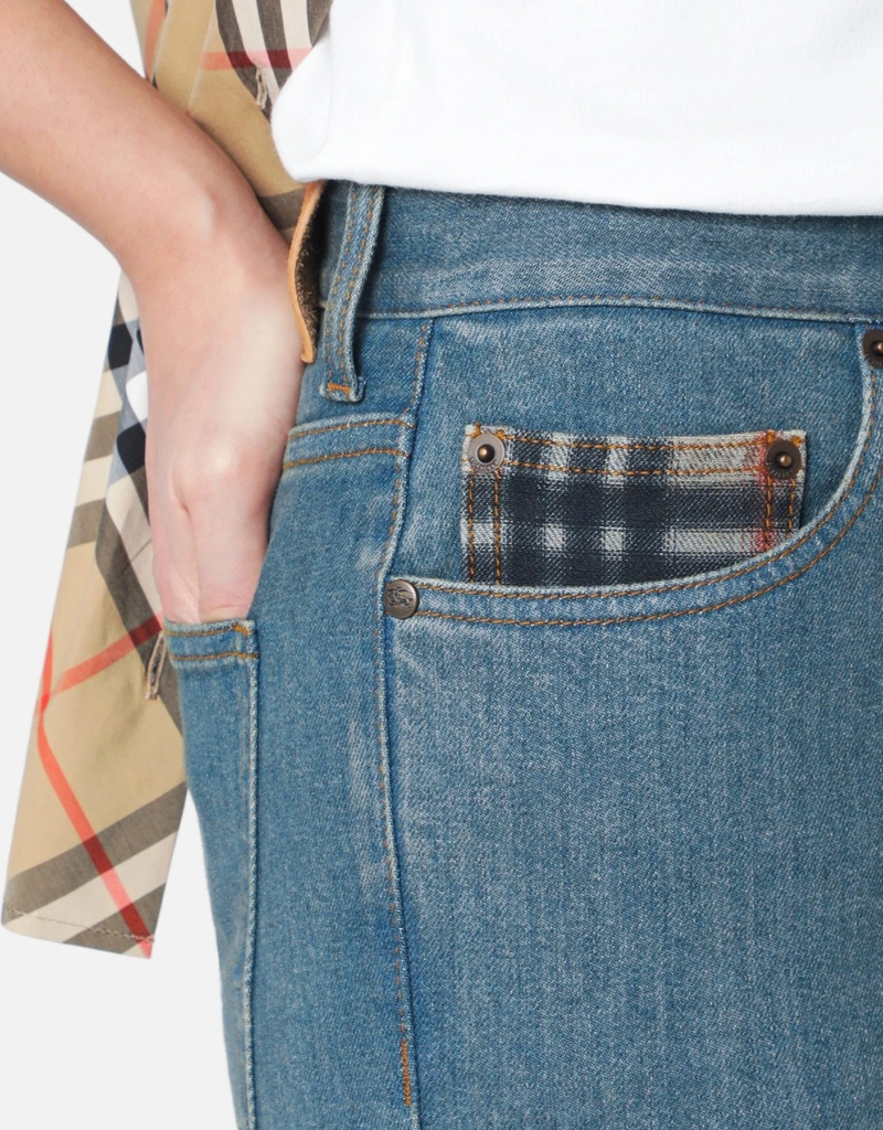 Burberry チェック柄ポケット付きミッドブルージーンズ (パンツ