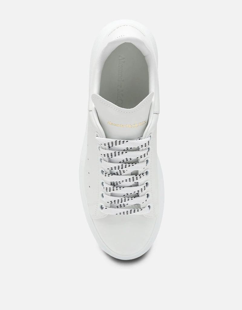 Alexander McQueen オーバーサイズドカーフレザースニーカー (すべての