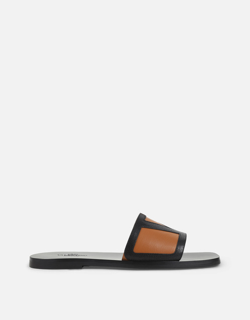 Valentino Garavani メンズレザーサンダル (すべての新品,シューズ