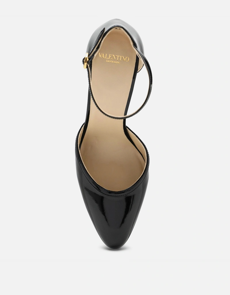 Valentino Garavani ブラックパテントレザーパンプス (すべての新品