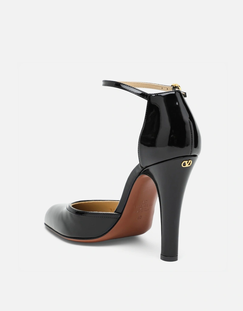 Valentino Garavani ブラックパテントレザーパンプス (すべての新品