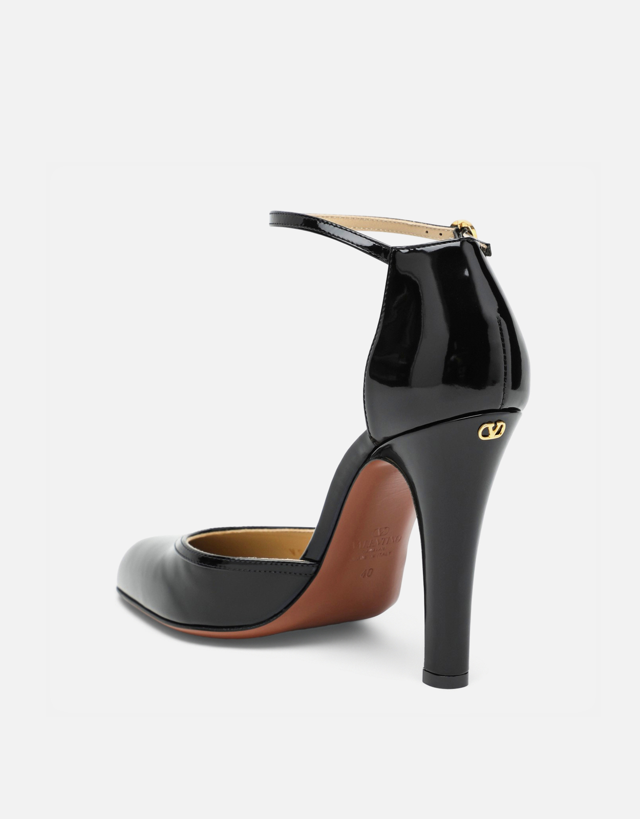 Valentino Garavani ブラックパテントレザーパンプス (すべての新品
