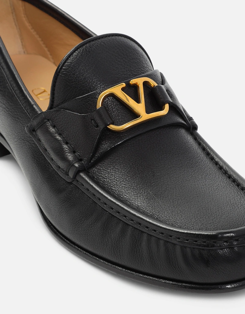 Valentino Garavani メンズVlogoシグネチャー水牛革ローファー (すべて