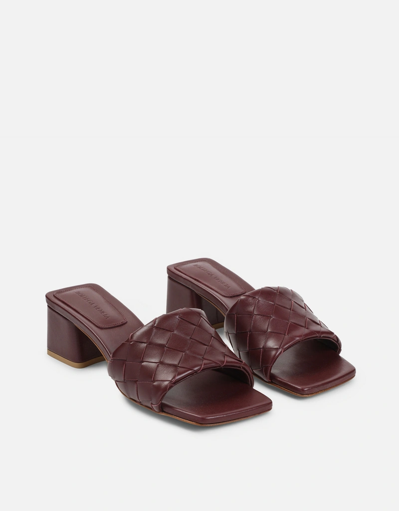 Bottega Veneta イントレチャートラムスキンキトンヒールミュール