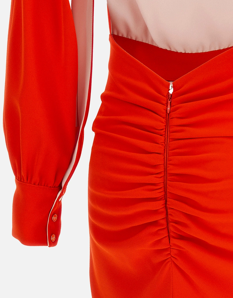 Elisabetta Franchi レッドカーペット 軽量クレープ 細身 ドレス