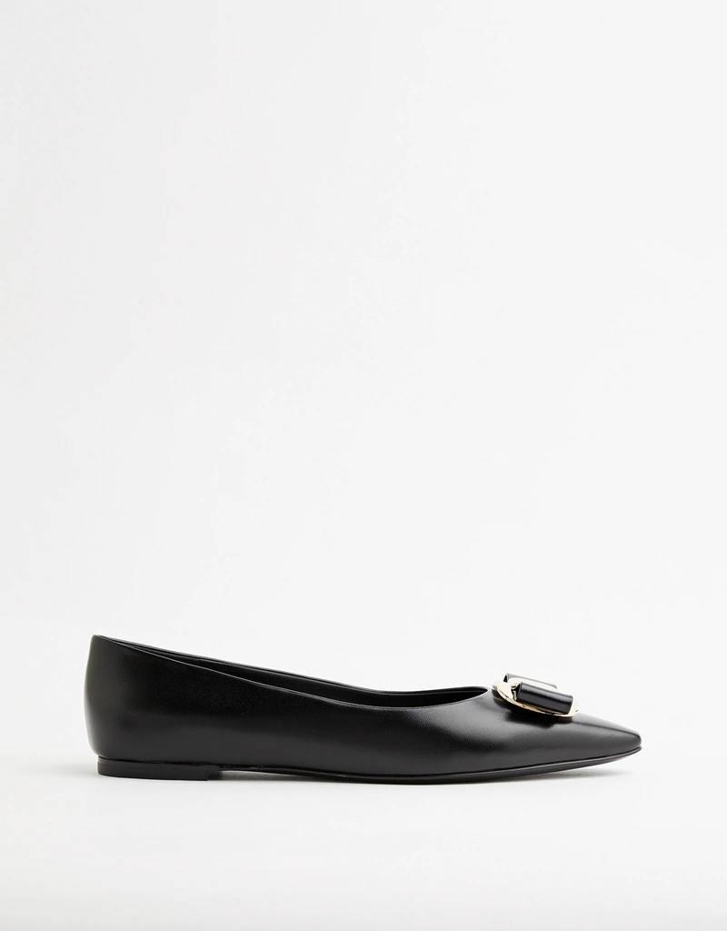 Salvatore Ferragamo New Vara Nappa バレエシューズ (フラット Salvatore Ferragamo New Vara Nappa バレエシューズ (フラット