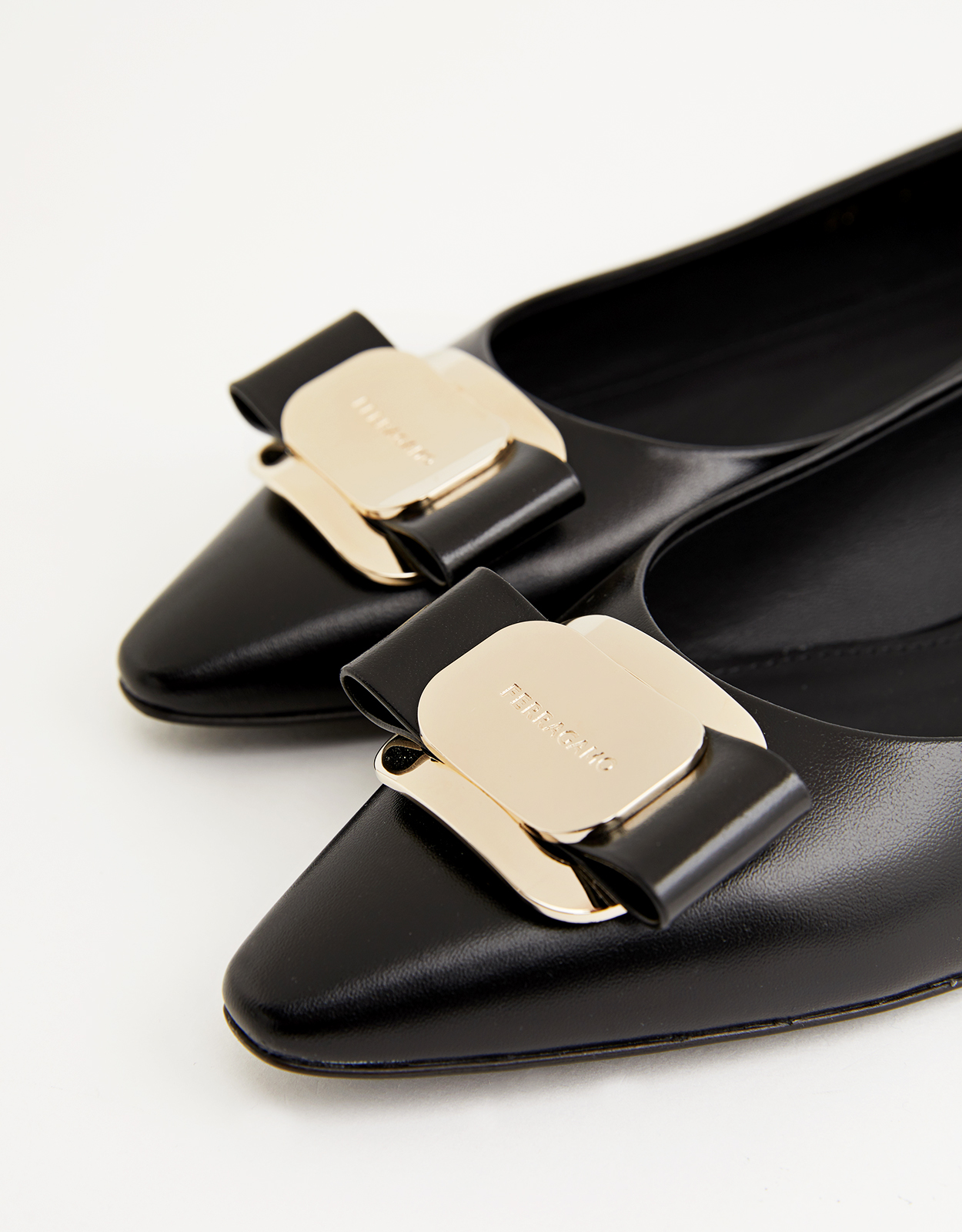 Salvatore Ferragamo New Vara Nappa バレエシューズ (フラット
