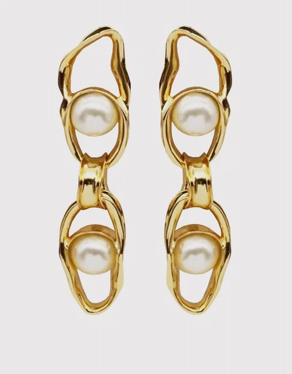 Coup De Coeur London Gold Liquid Chain Pearl Earrings